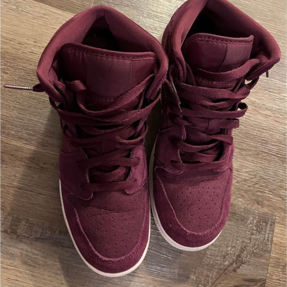 Jordan 1’s‼️ - Picture 3 of 6